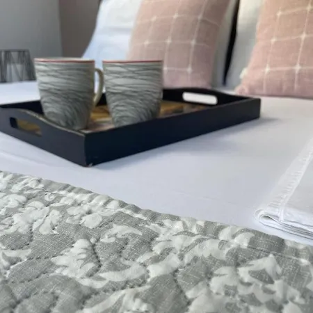 Sofis Garden בית הארחה 4*