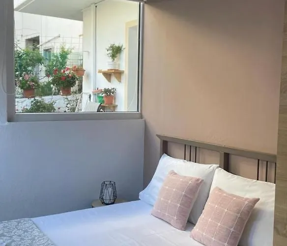 Pensiune Sofis Garden 4*