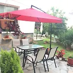 Sofis Garden Guest house 4*