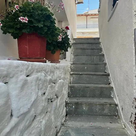Sofis Garden Guest house Kavala